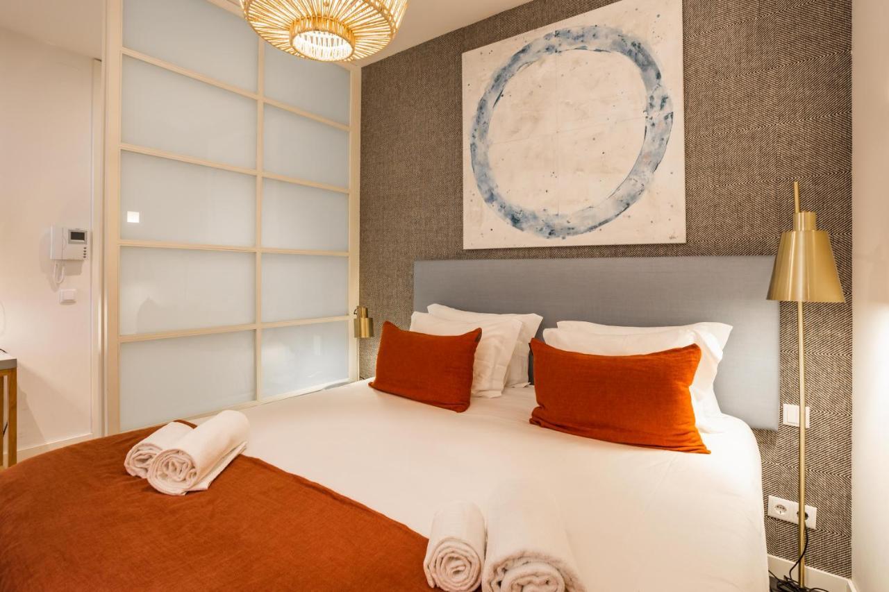 Appartamento Chic Tailor Made Flat In Chiado Lisbona Esterno foto