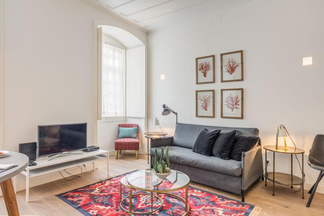 Appartamento Chic Tailor Made Flat In Chiado Lisbona Esterno foto